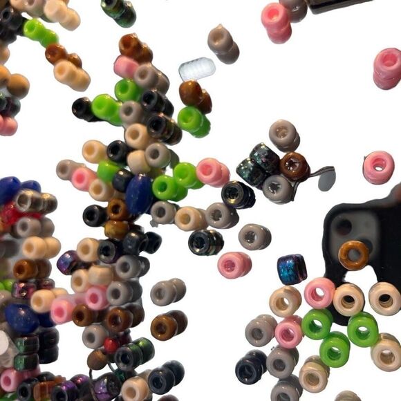 Beads multiple colours and accessories - Picture 2 of 15